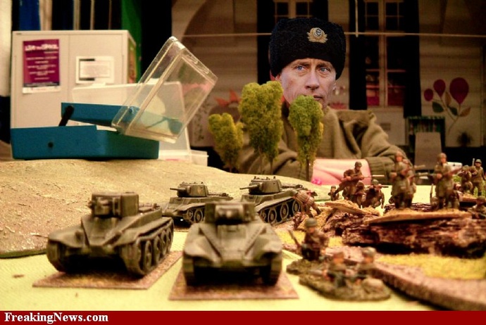 Vladimir-Putin-Playing-with-Tanks--55132